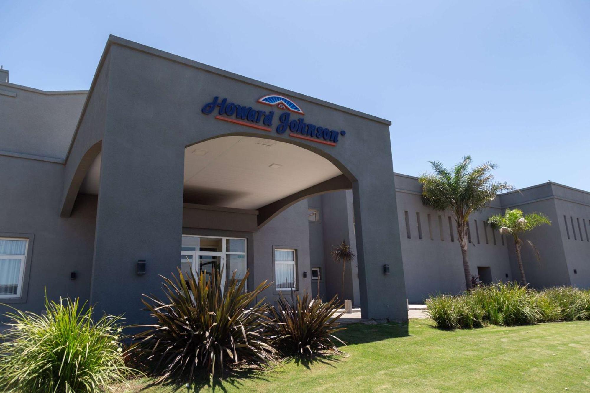 Howard Johnson Hotel&Resort Funes Zewnętrze zdjęcie